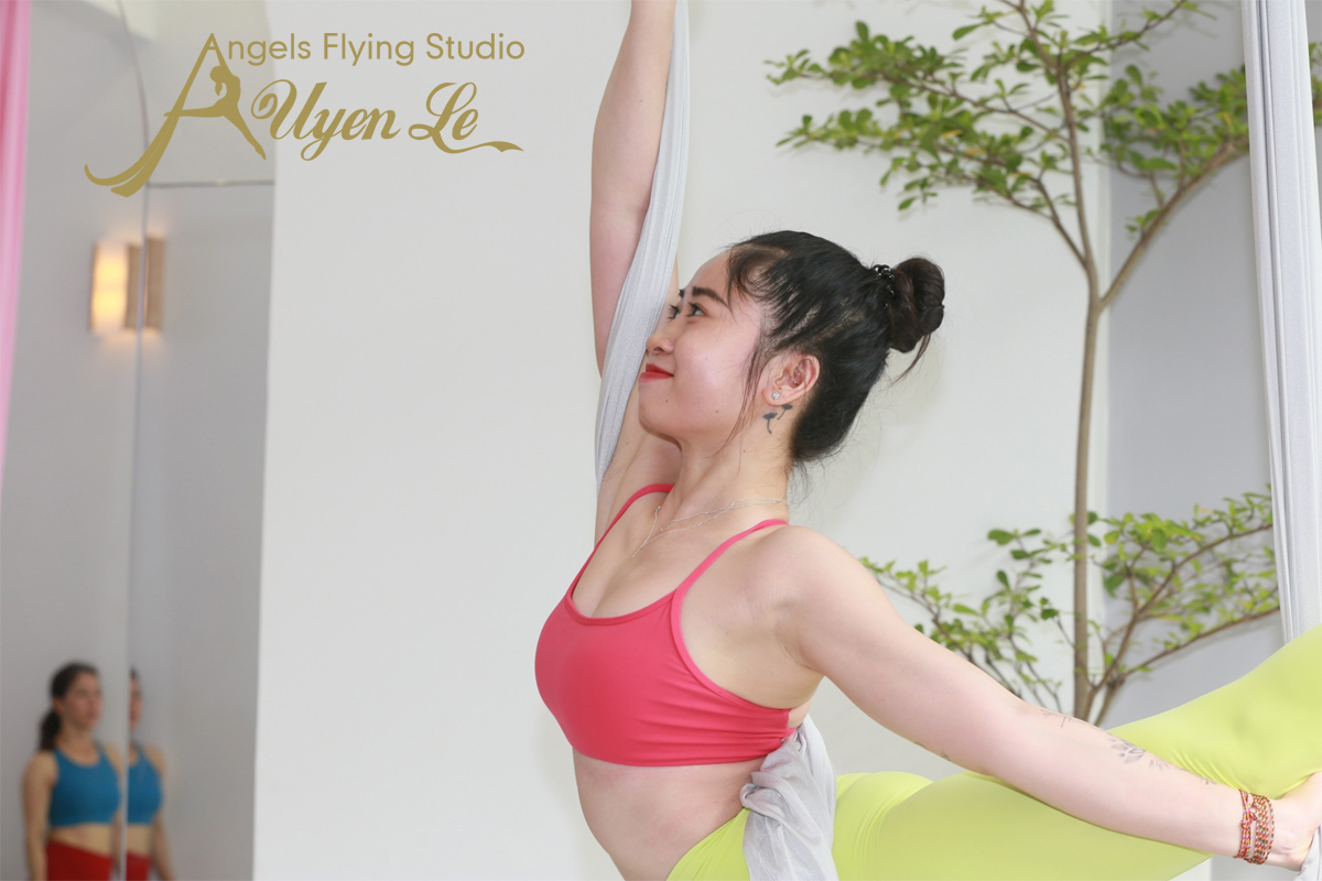 Yoga Bay - Aerial Yoga